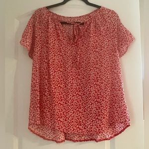 Milumia Women Casual Allover Print V Neck Flutter Short Sleeve Blouse Work Tops